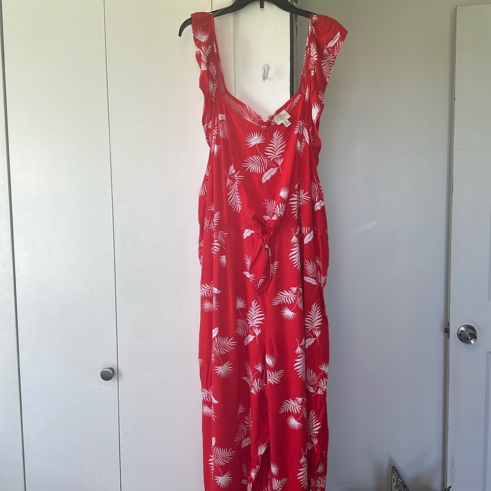 Women’s Sleeveless SummerTropical
Print  Jumpsuit